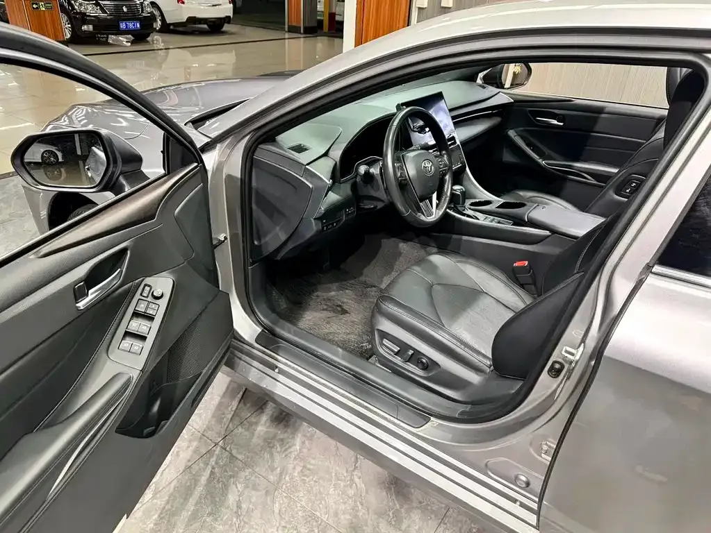 Toyota Avalon 2023 из CN, фото 10