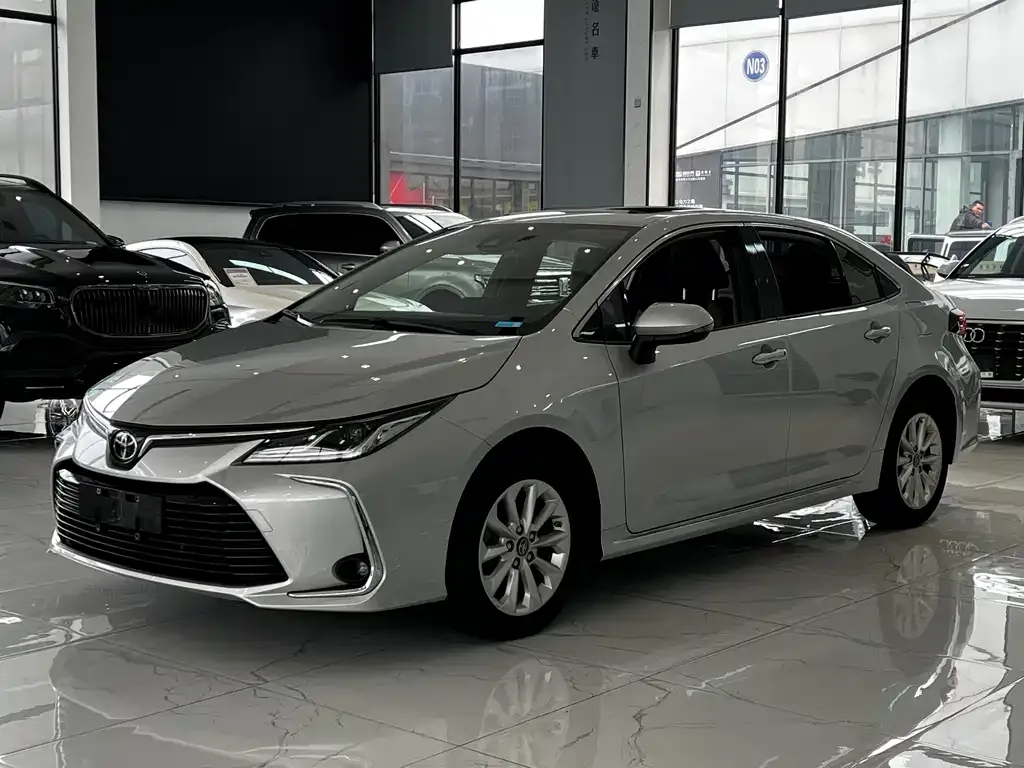 Toyota Corolla 2024 из CN, фото 1