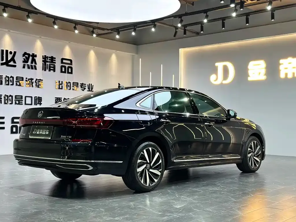 Volkswagen Passat — фото 6