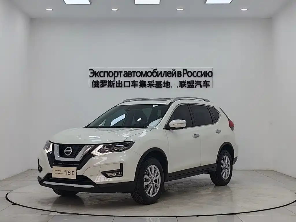 Nissan X-Trail — фото 1