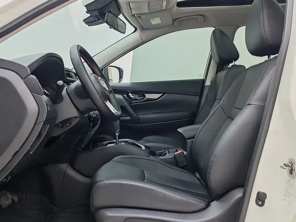 Nissan X-Trail — фото 10