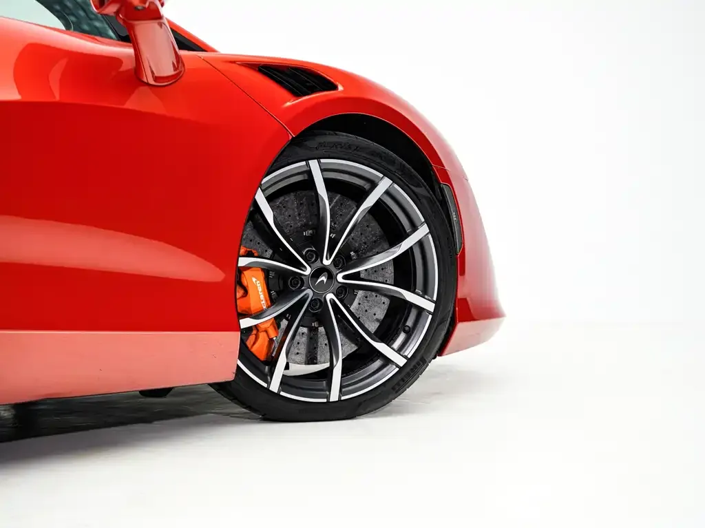 McLaren Artura 2024 из CN, фото 10