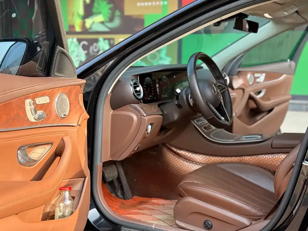 Mercedes-Benz E-Class 2022 из CN, фото 5
