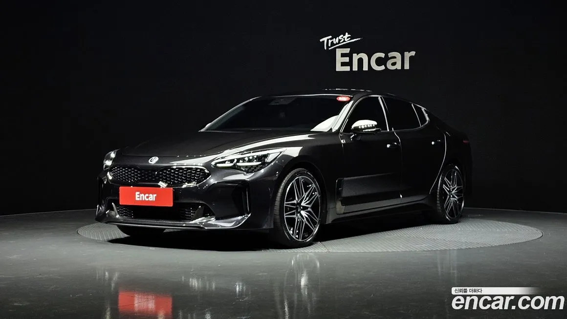 Kia Stinger 2021 из KR, фото 1