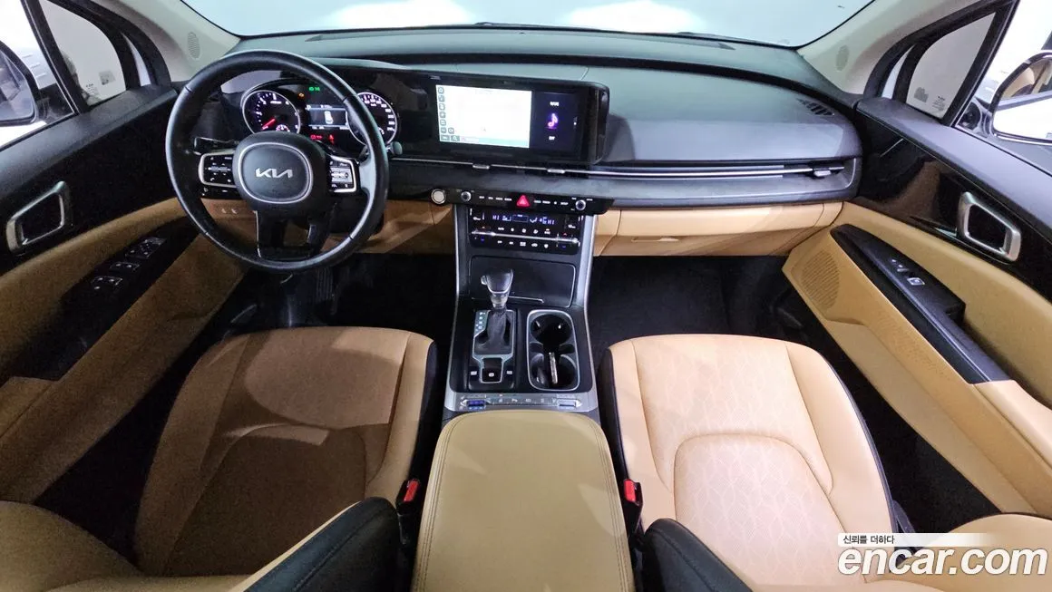 Kia Carnival — фото 10