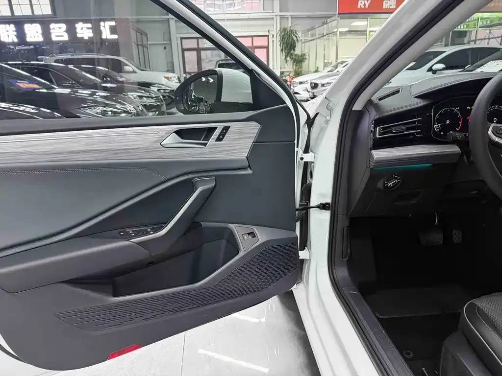 Volkswagen Sagitar 2022 из CN, фото 8