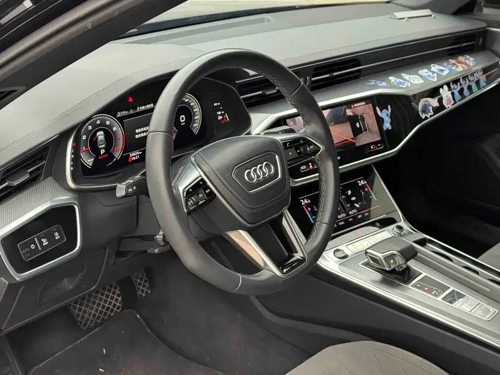 Audi A6L — фото 8