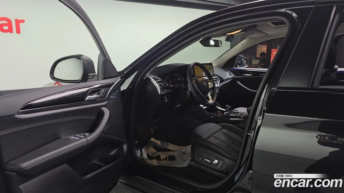 BMW X4 2023 из KR, фото 2