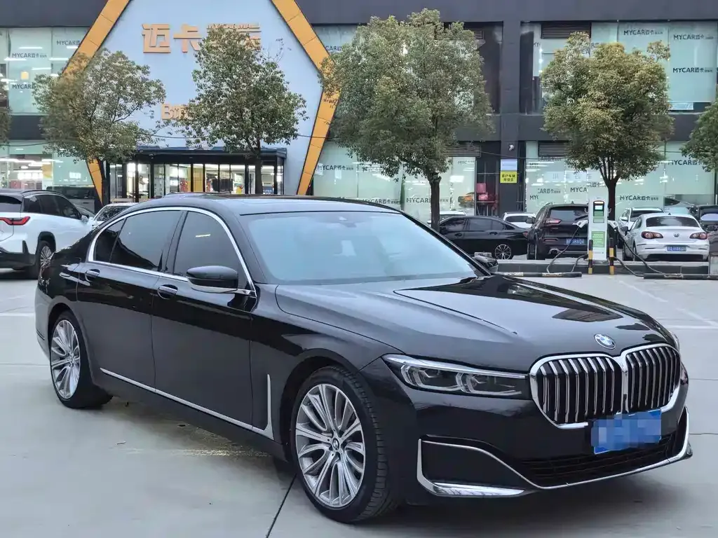 BMW 7 Series — фото 3