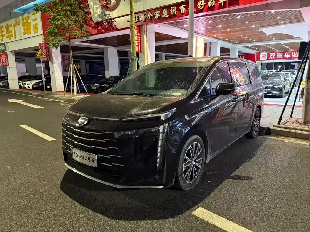 GAC Motor E8 Hybrid — фото 1