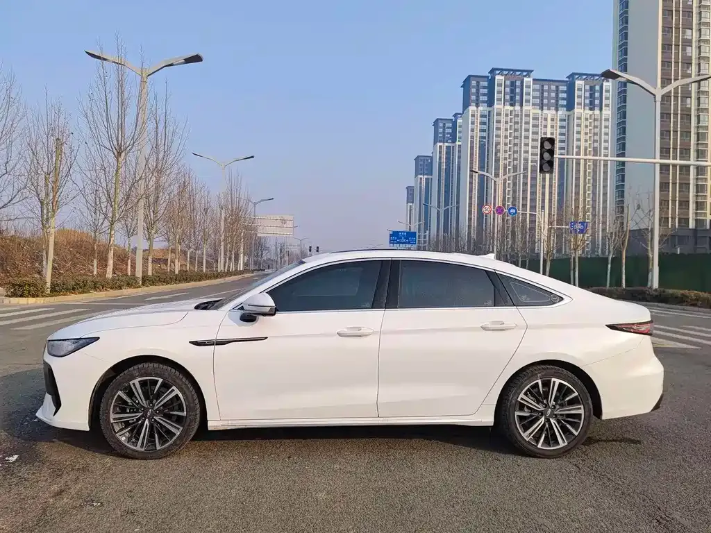 Chery Arrizo 8 PRO — фото 6