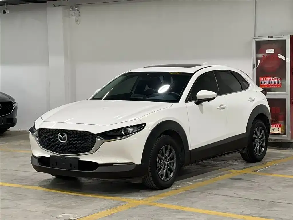 Mazda CX-30 2022 из CN, фото 1