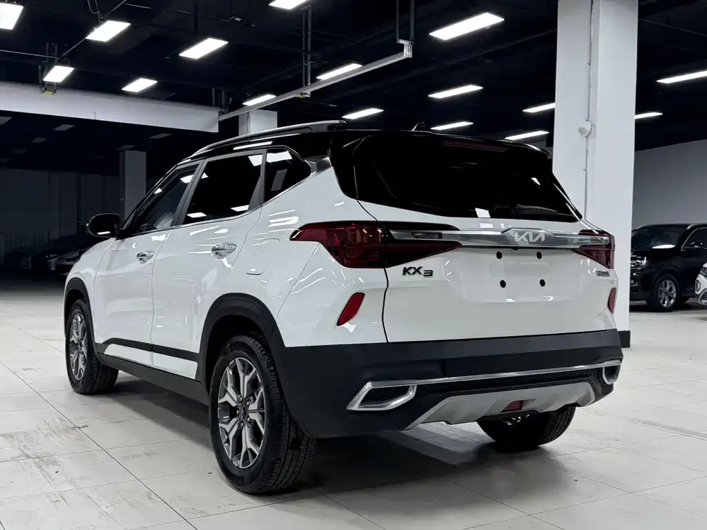 Kia KX3 2022 из CN, фото 2
