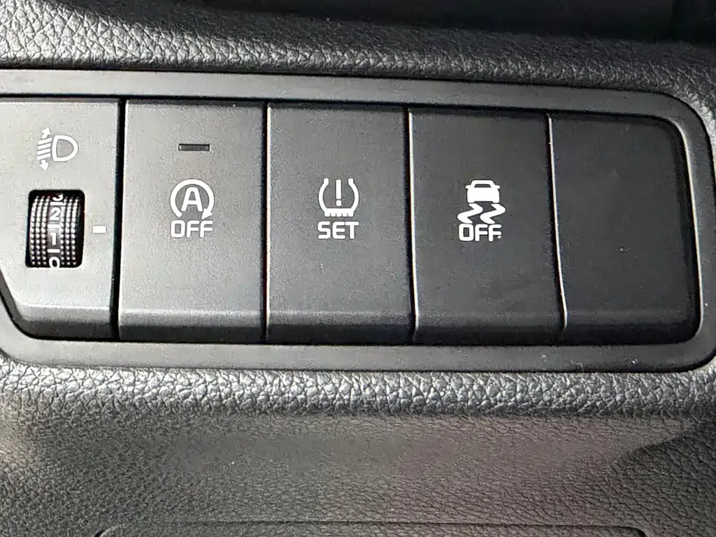 Kia KX3 2022 из CN, фото 8