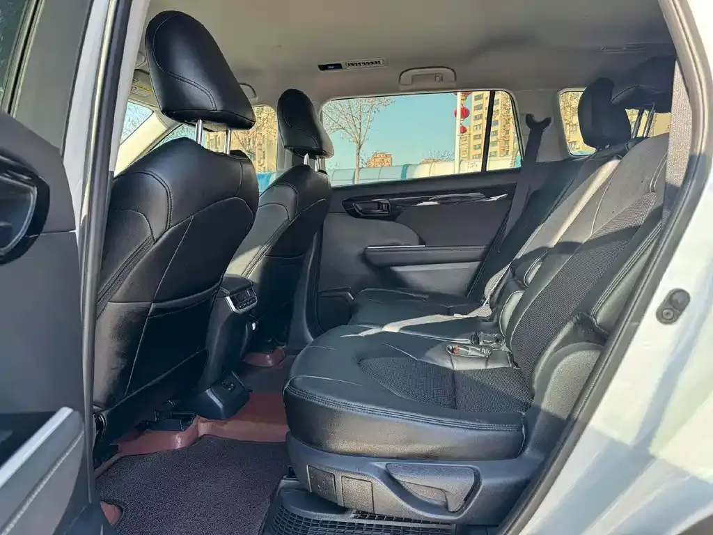 Toyota Highlander 2025 из CN, фото 5