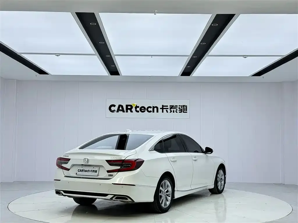 Honda Accord — фото 4