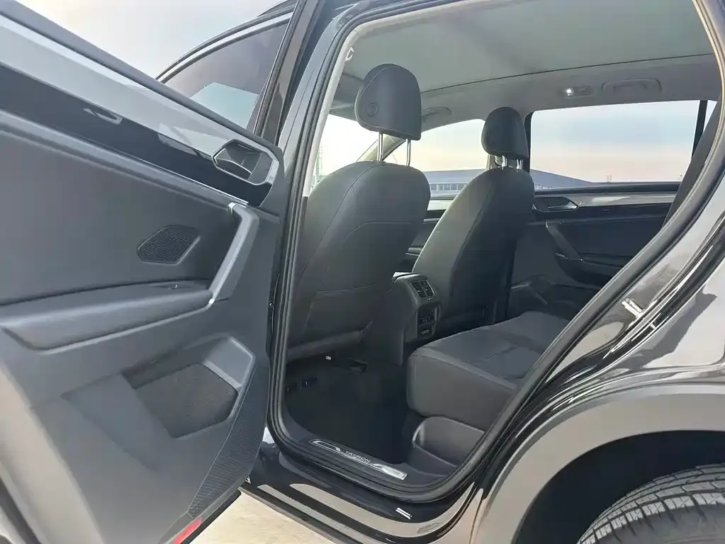 Volkswagen Tayron 2022 из CN, фото 9