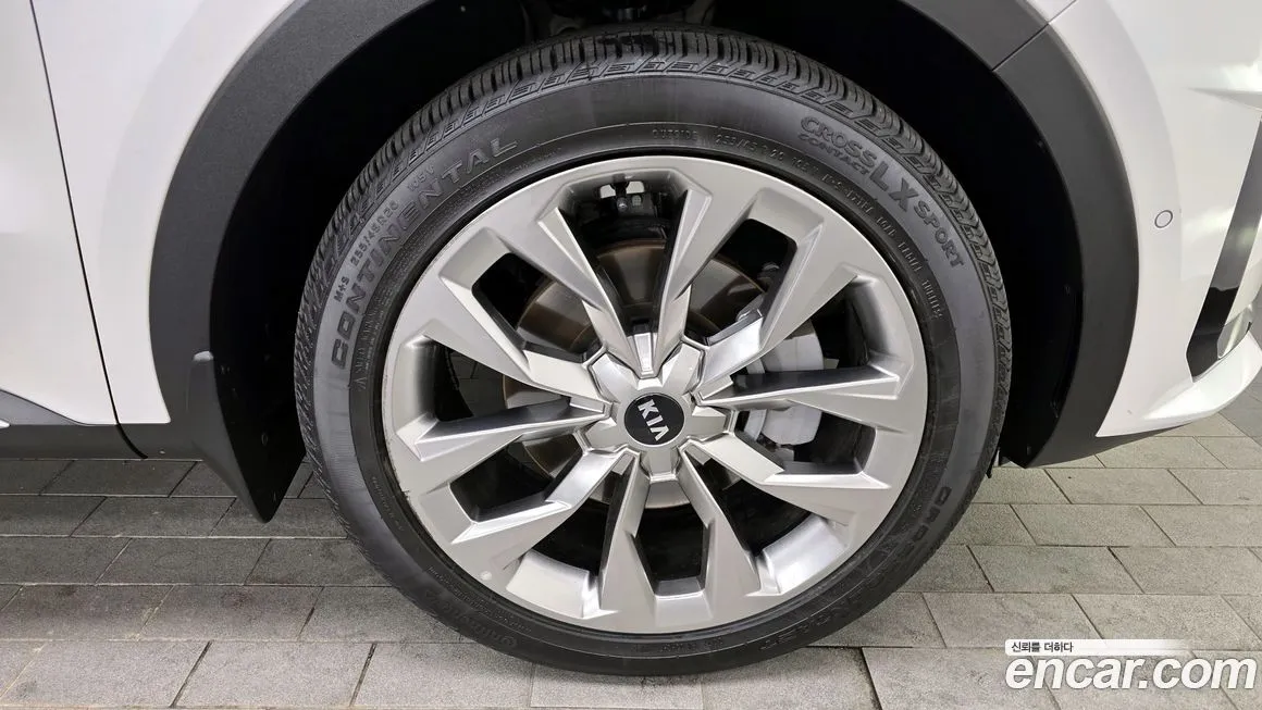 Kia Sorento — фото 8