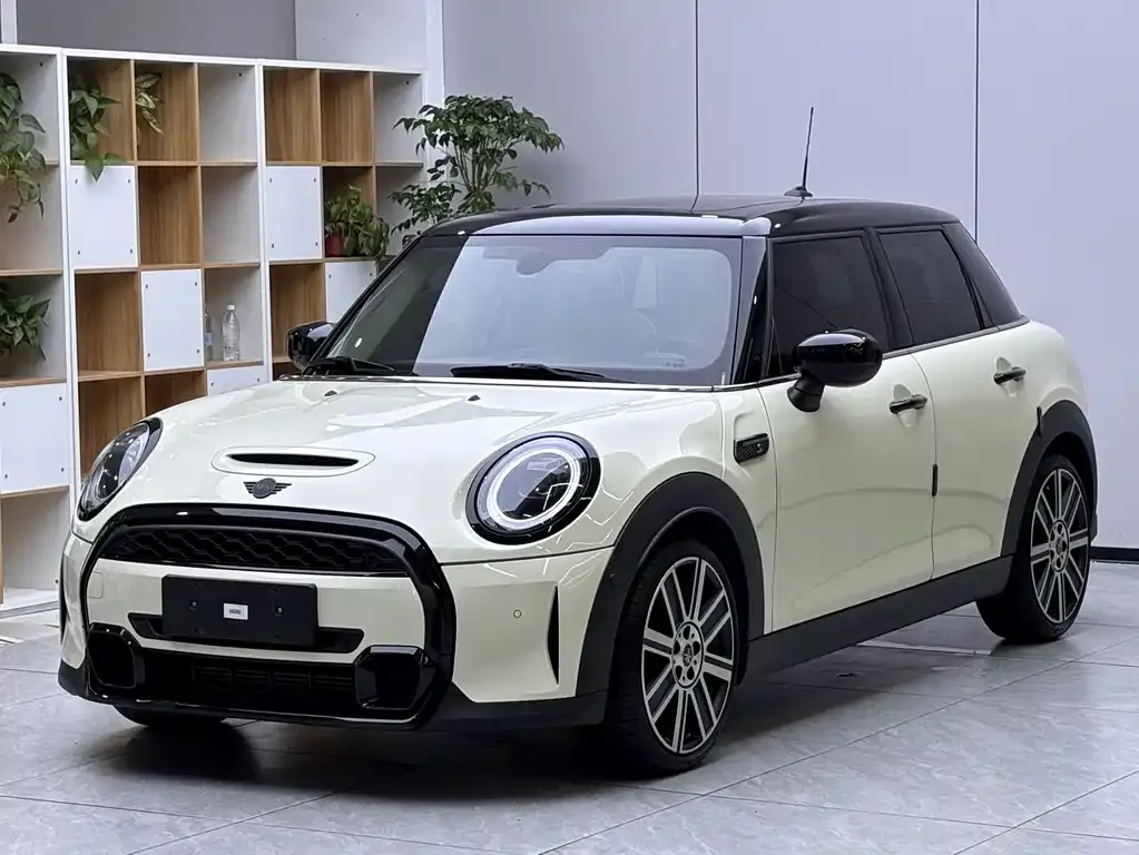MINI Cooper (3-door) 2022 из CN, фото 1