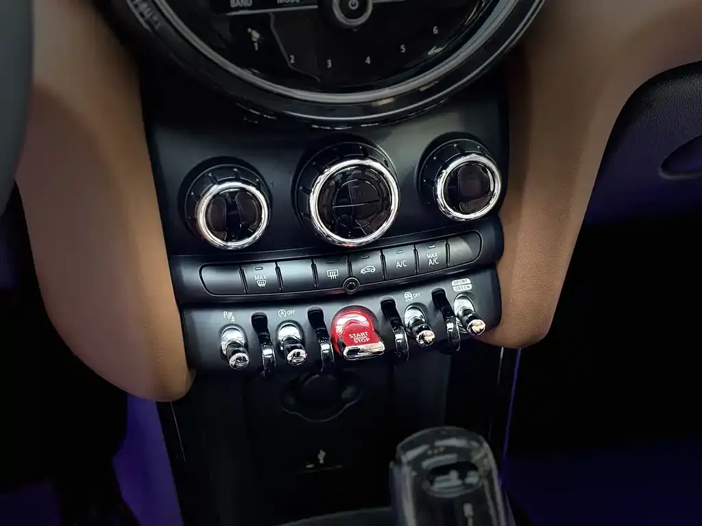 MINI Cooper (3-door) 2022 из CN, фото 3