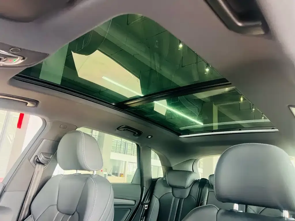 Audi Q5L 2024 из CN, фото 2