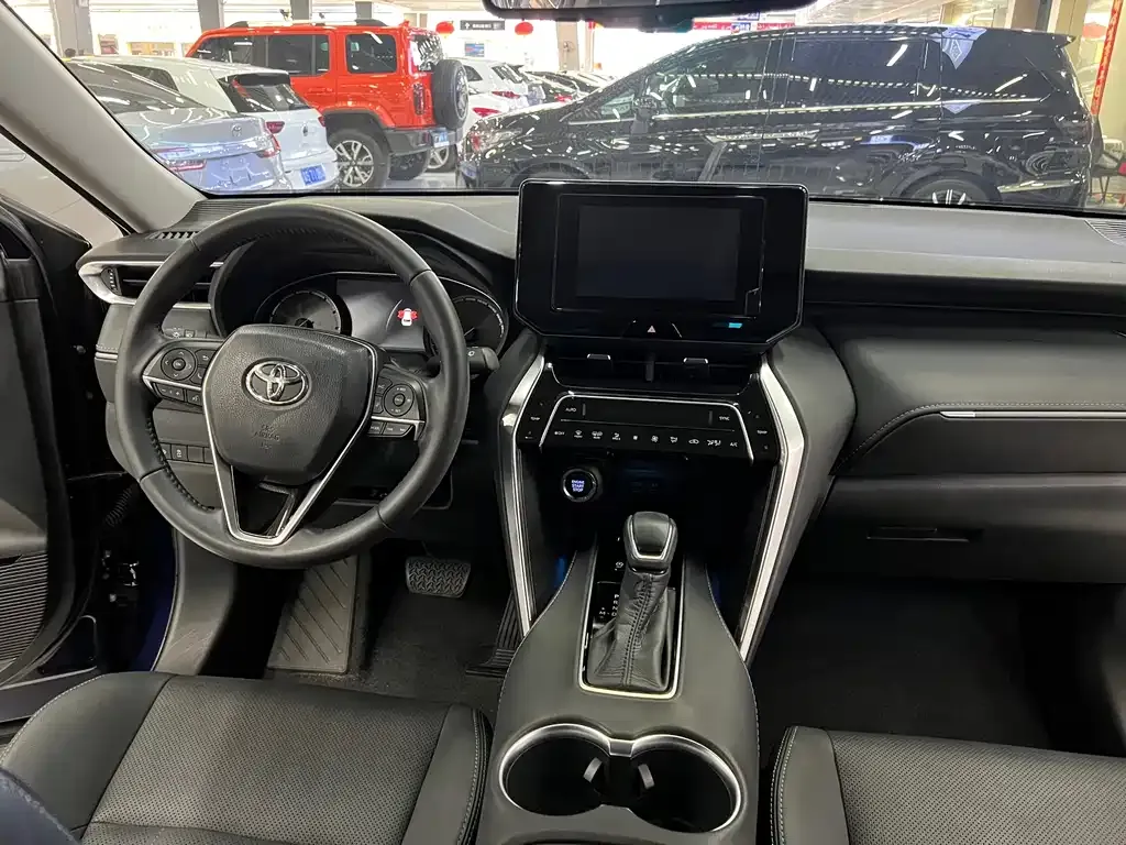 Toyota Harrier 2023 из CN, фото 4