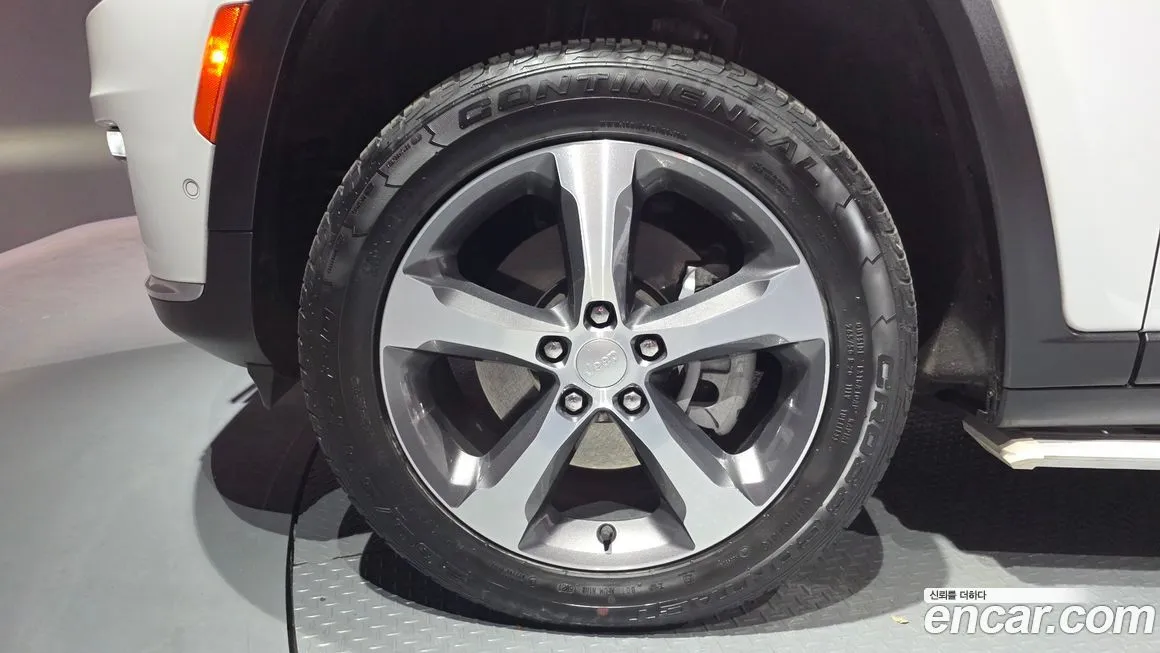 Jeep Cherokee 2023 из KR, фото 4