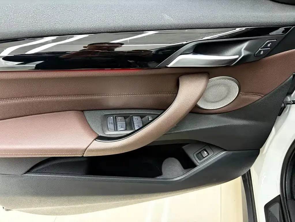 BMW X1 2022 из CN, фото 10