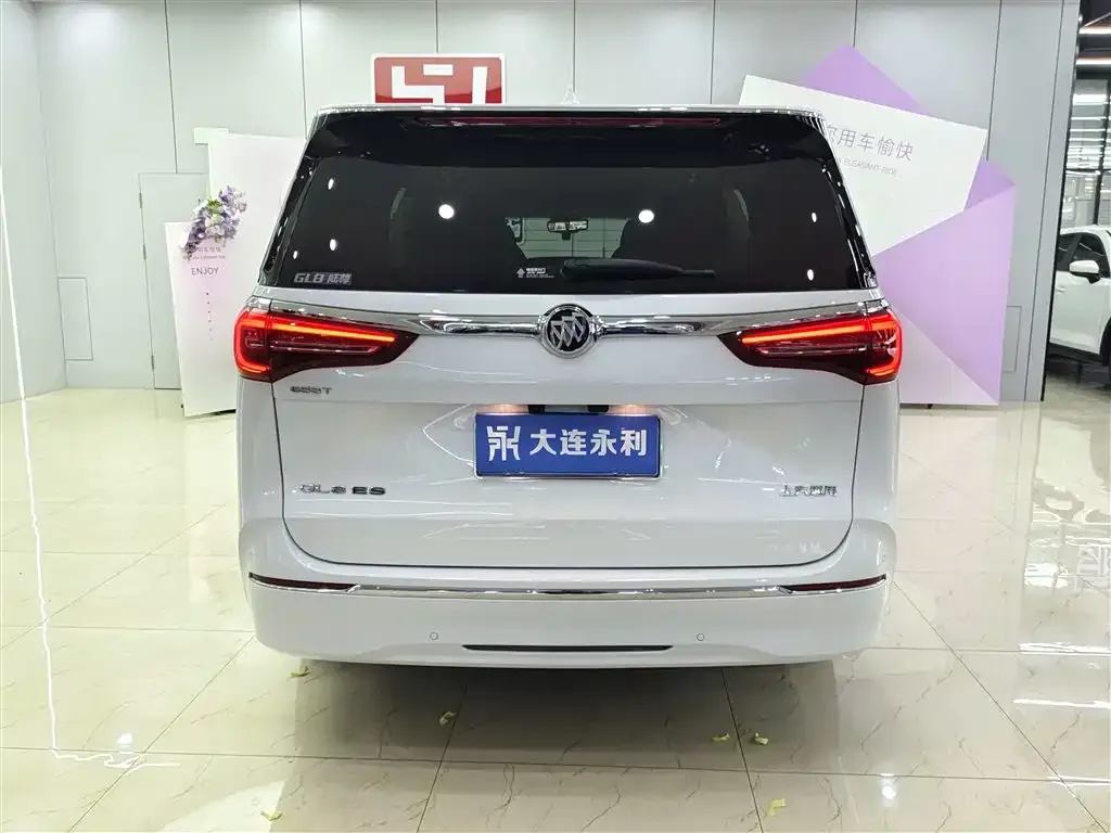 Buick GL8 2021 из CN, фото 2
