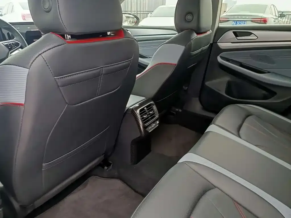 Volkswagen Lamando 2022 из CN, фото 2
