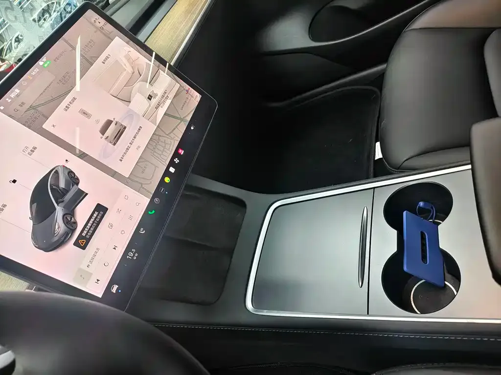 Tesla Model 3 — фото 6