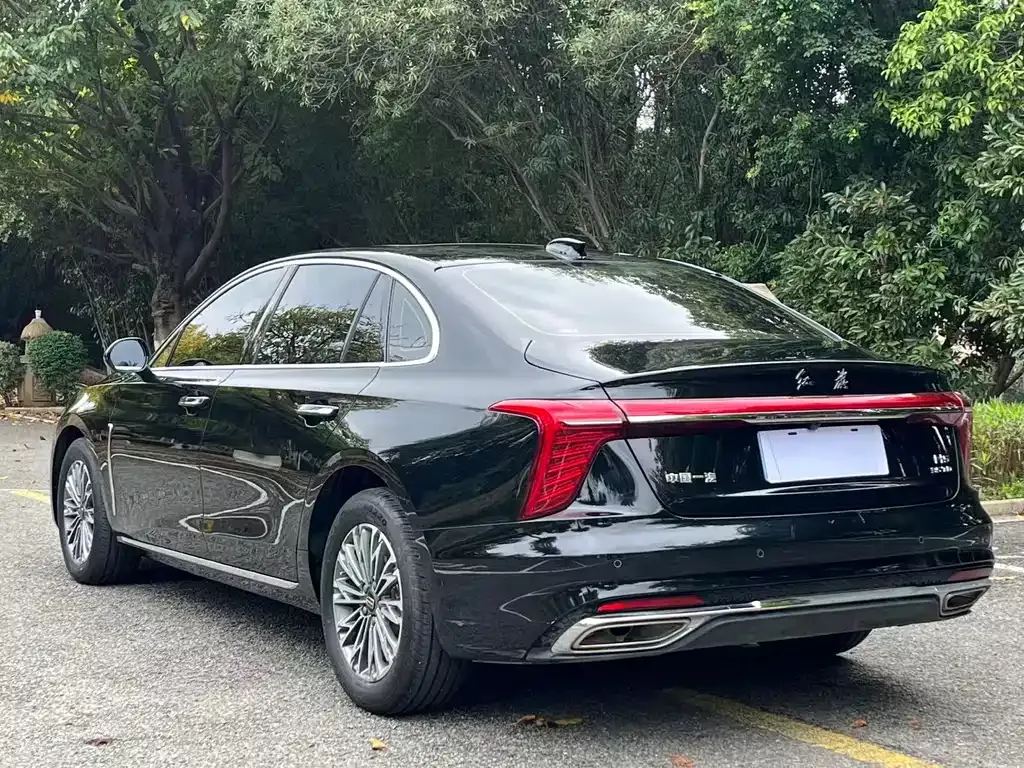 Hongqi H5 — фото 4