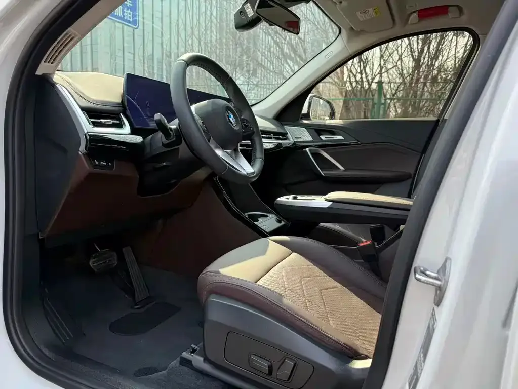 BMW X1 2024 из CN, фото 3