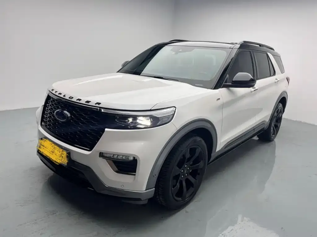 Ford Explorer 2022 из CN, фото 1