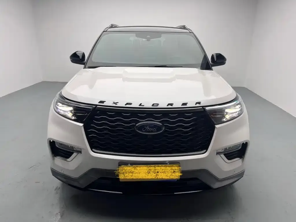 Ford Explorer 2022 из CN, фото 2