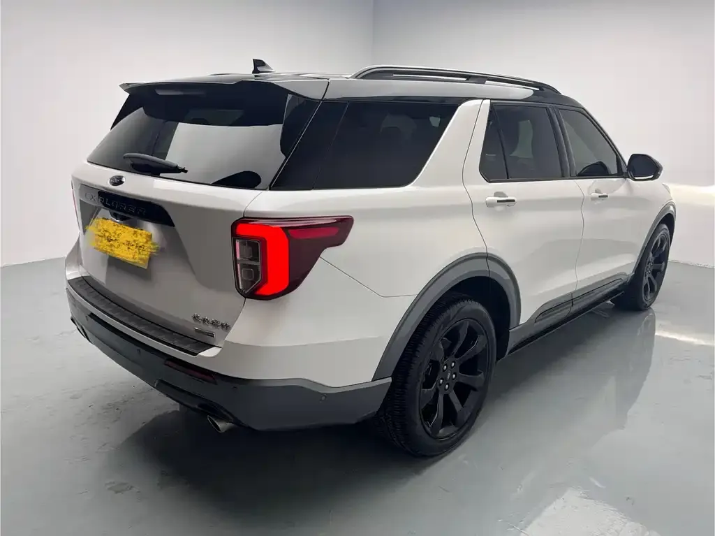 Ford Explorer 2022 из CN, фото 4