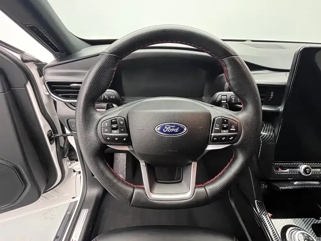 Ford Explorer 2022 из CN, фото 7