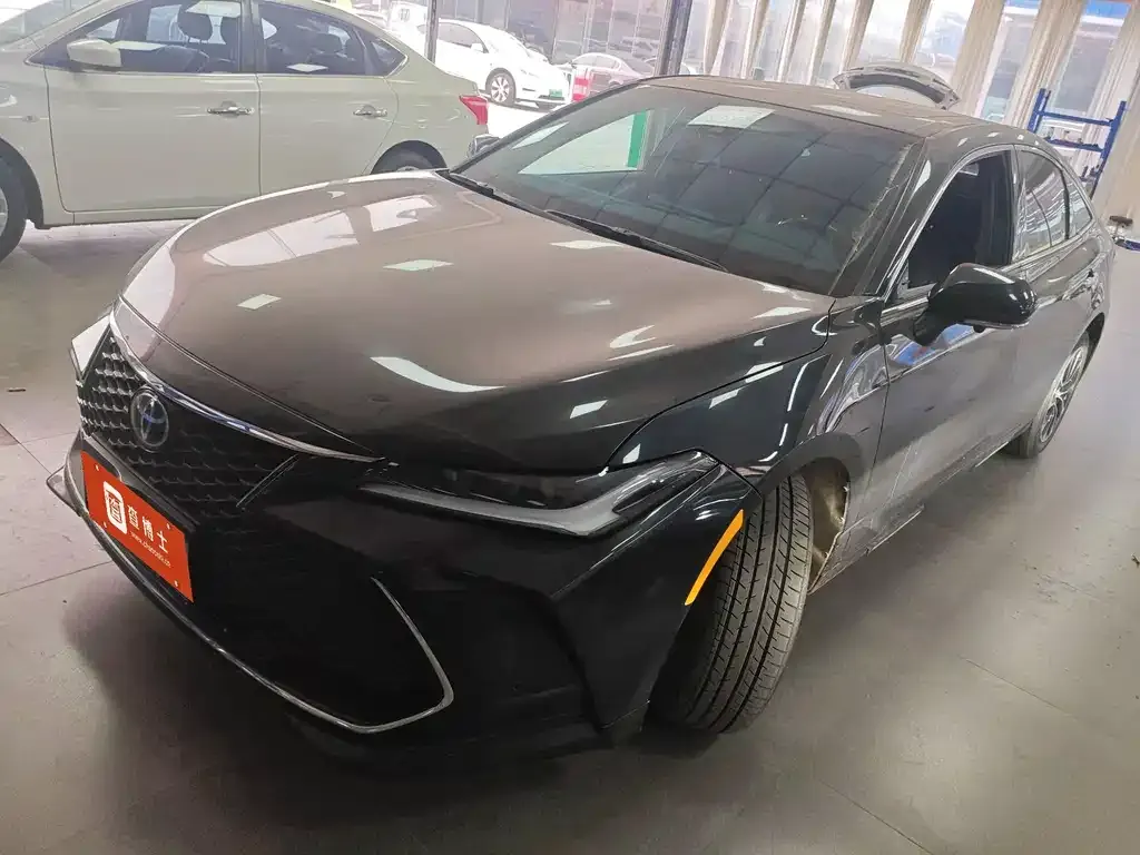 Toyota Avalon 2023 из CN, фото 1