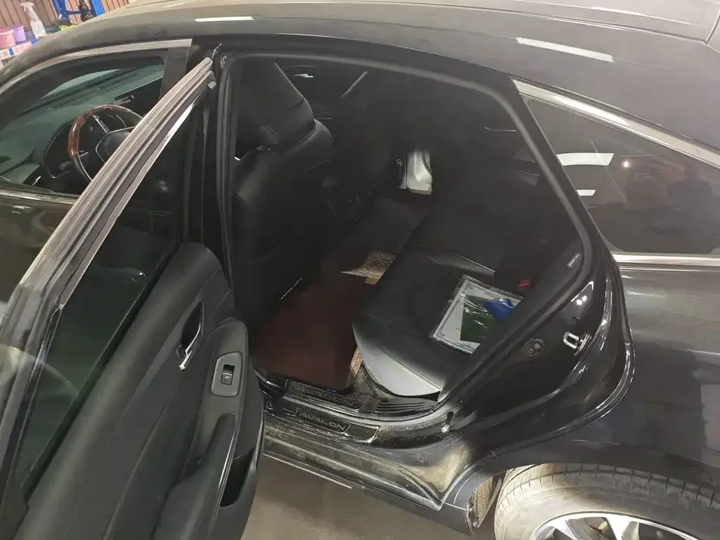 Toyota Avalon 2023 из CN, фото 9