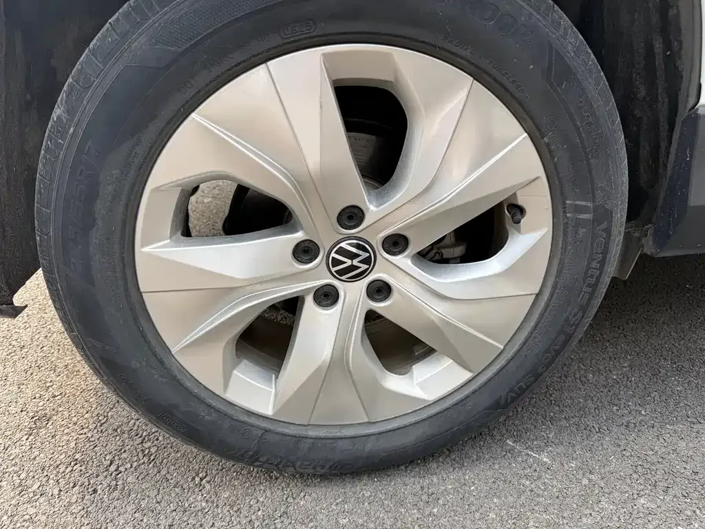 Volkswagen Tharu 2023 из CN, фото 9