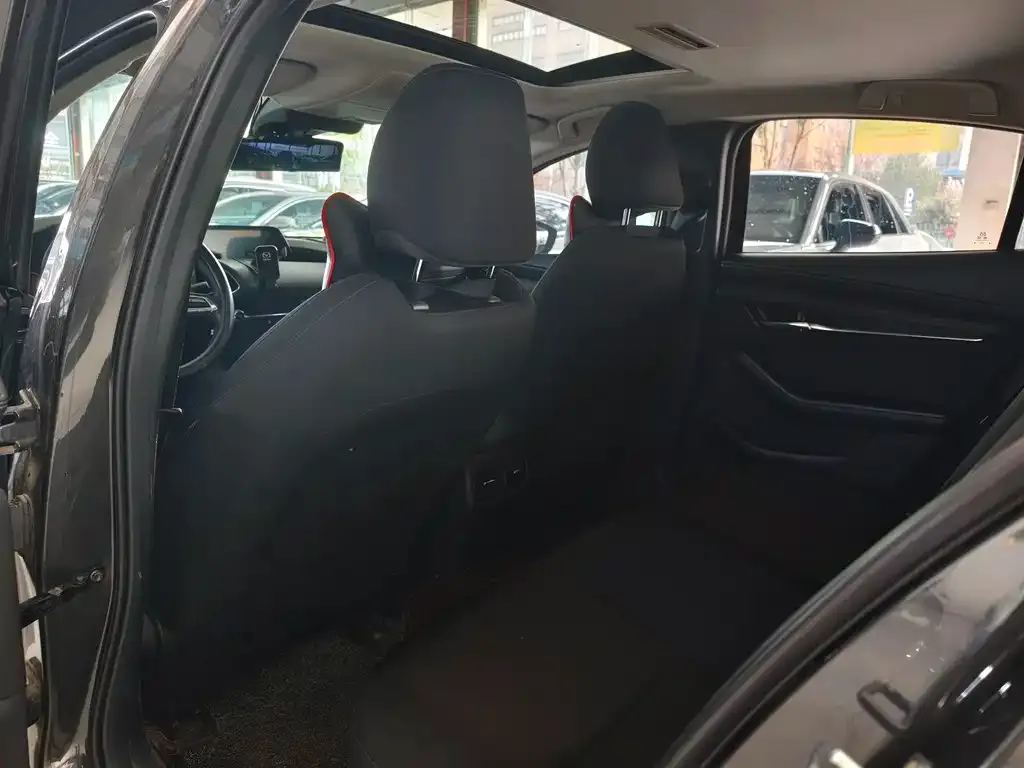 Mazda 3 Axela 2022 из CN, фото 3