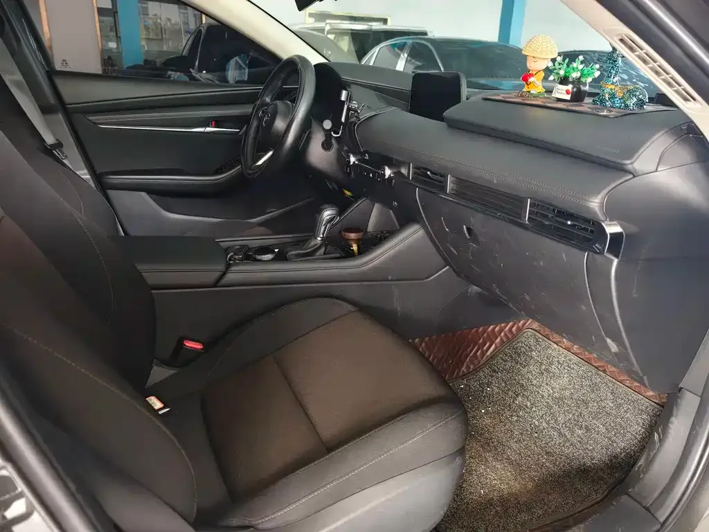 Mazda 3 Axela 2022 из CN, фото 8