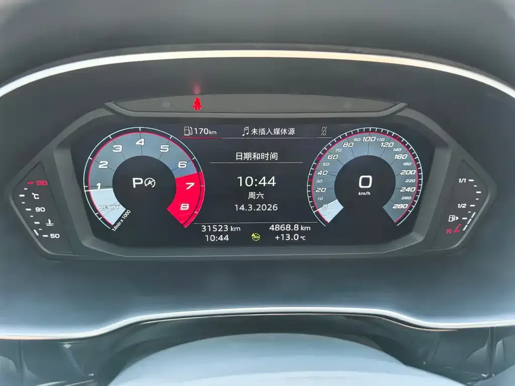 Audi Q3 2023 из CN, фото 2