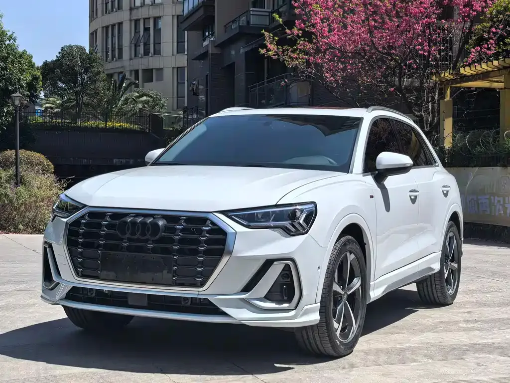 Audi Q3 2025 из CN, фото 2