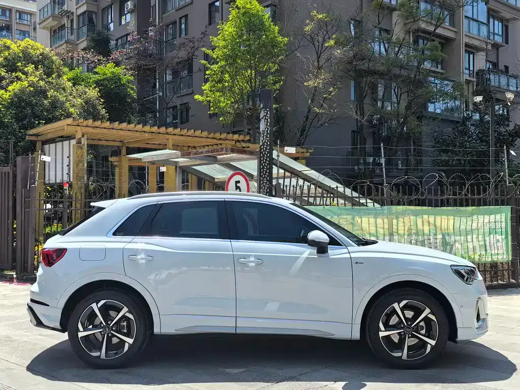 Audi Q3 2025 из CN, фото 4