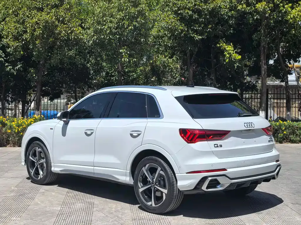 Audi Q3 2025 из CN, фото 10