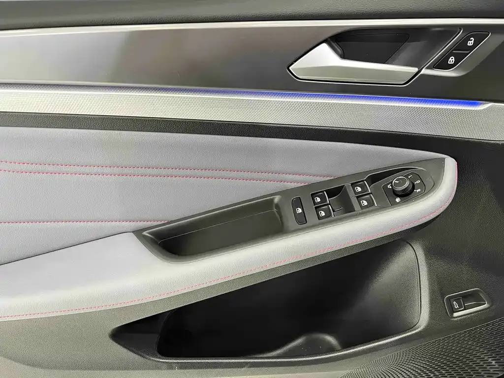 Volkswagen Lamando 2023 из CN, фото 9