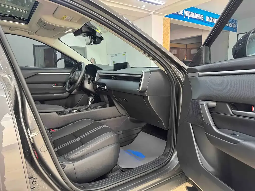 Mazda CX-50 2023 из CN, фото 6
