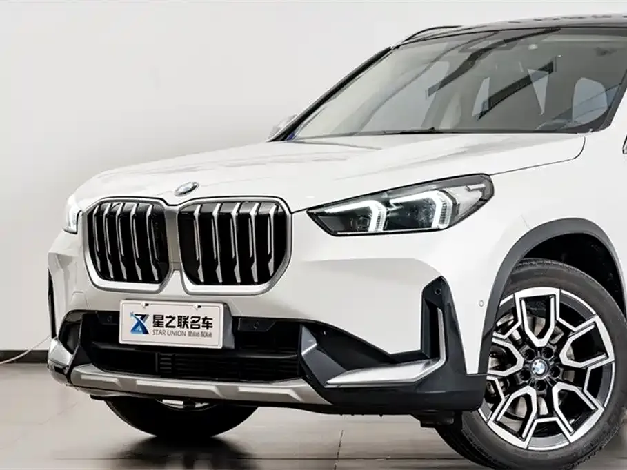 BMW X1 — фото 5
