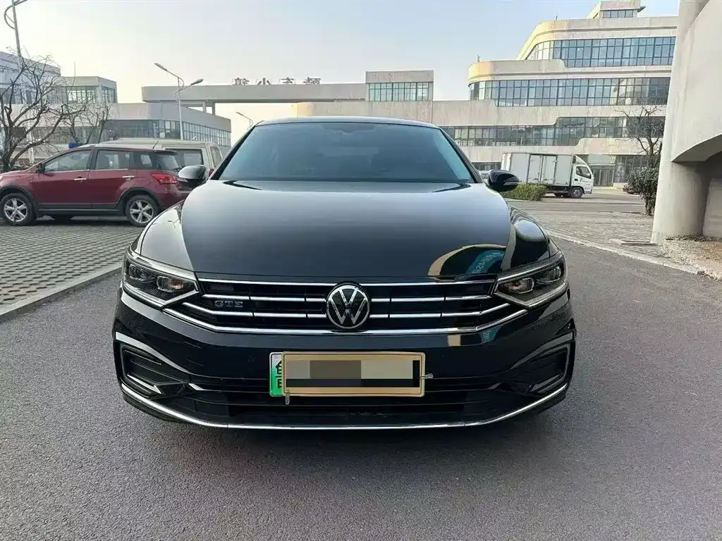 Volkswagen Magotan GTE PHEV 2023 из CN, фото 3